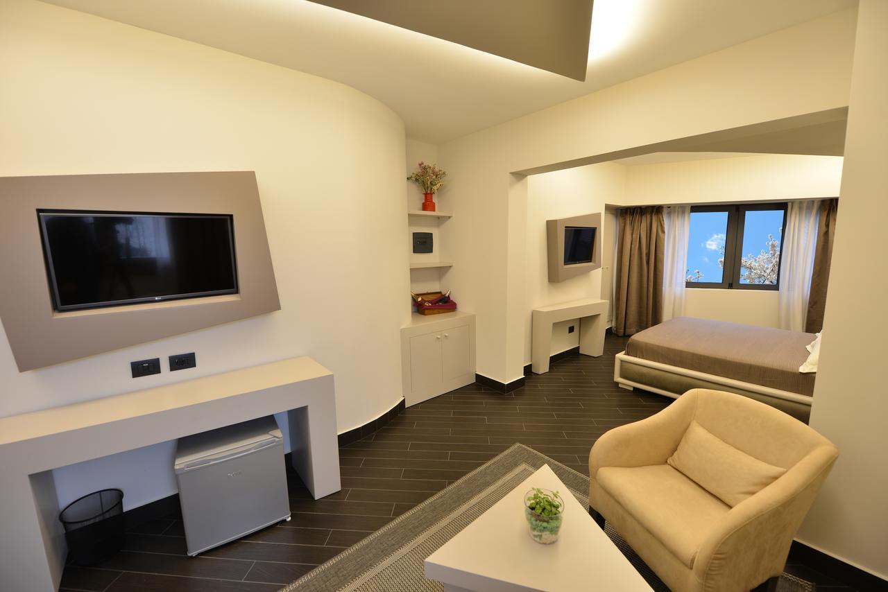 Petit Hotel Elita Шкодер Экстерьер фото