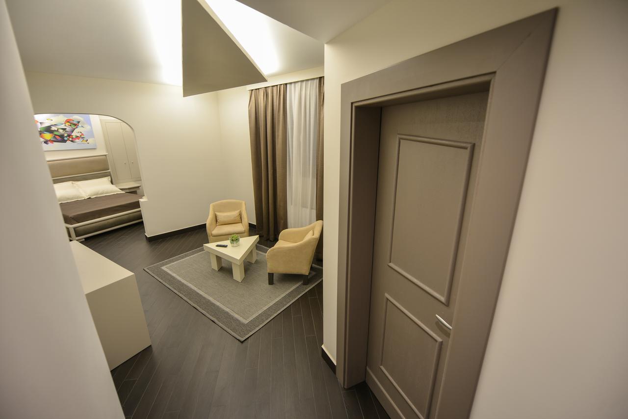 Petit Hotel Elita Шкодер Экстерьер фото
