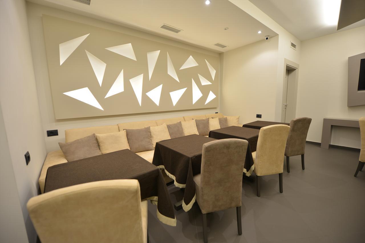 Petit Hotel Elita Шкодер Экстерьер фото
