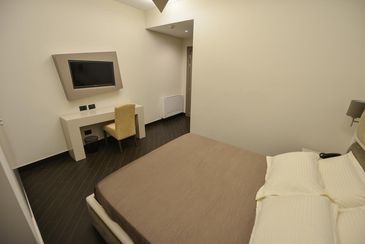 Petit Hotel Elita Шкодер Экстерьер фото